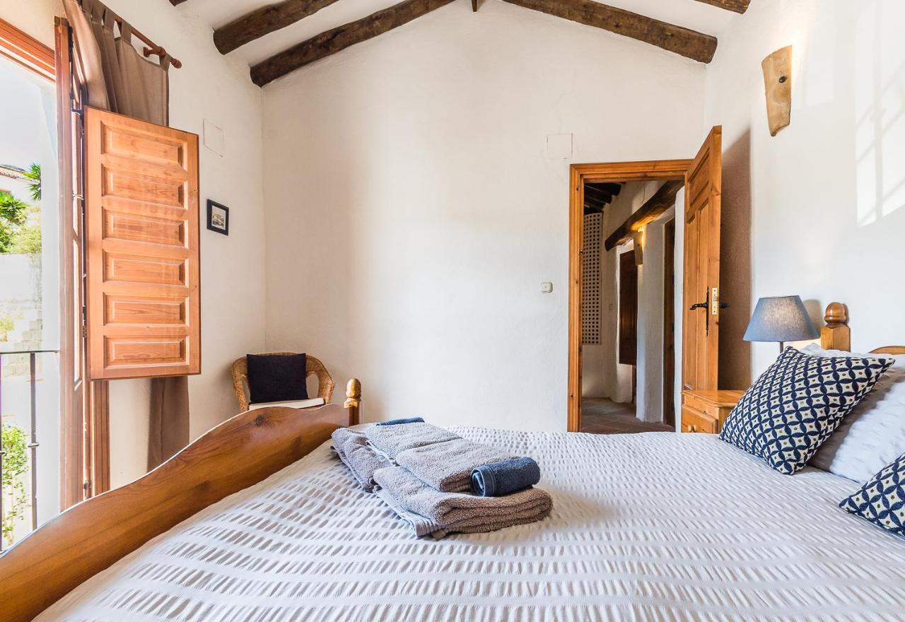 Casa Mundo - 16Th Century Traditional White Village House With Pool Pinos del Valle Екстериор снимка